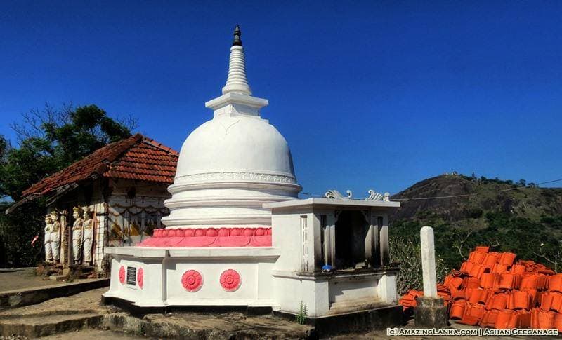 Rambodagalla Temple (Rambadagalla Monaragala Viharaya)