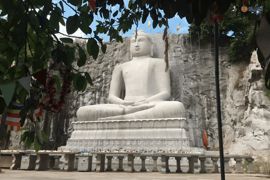 Rambodagalla Temple (Rambadagalla Monaragala Viharaya)